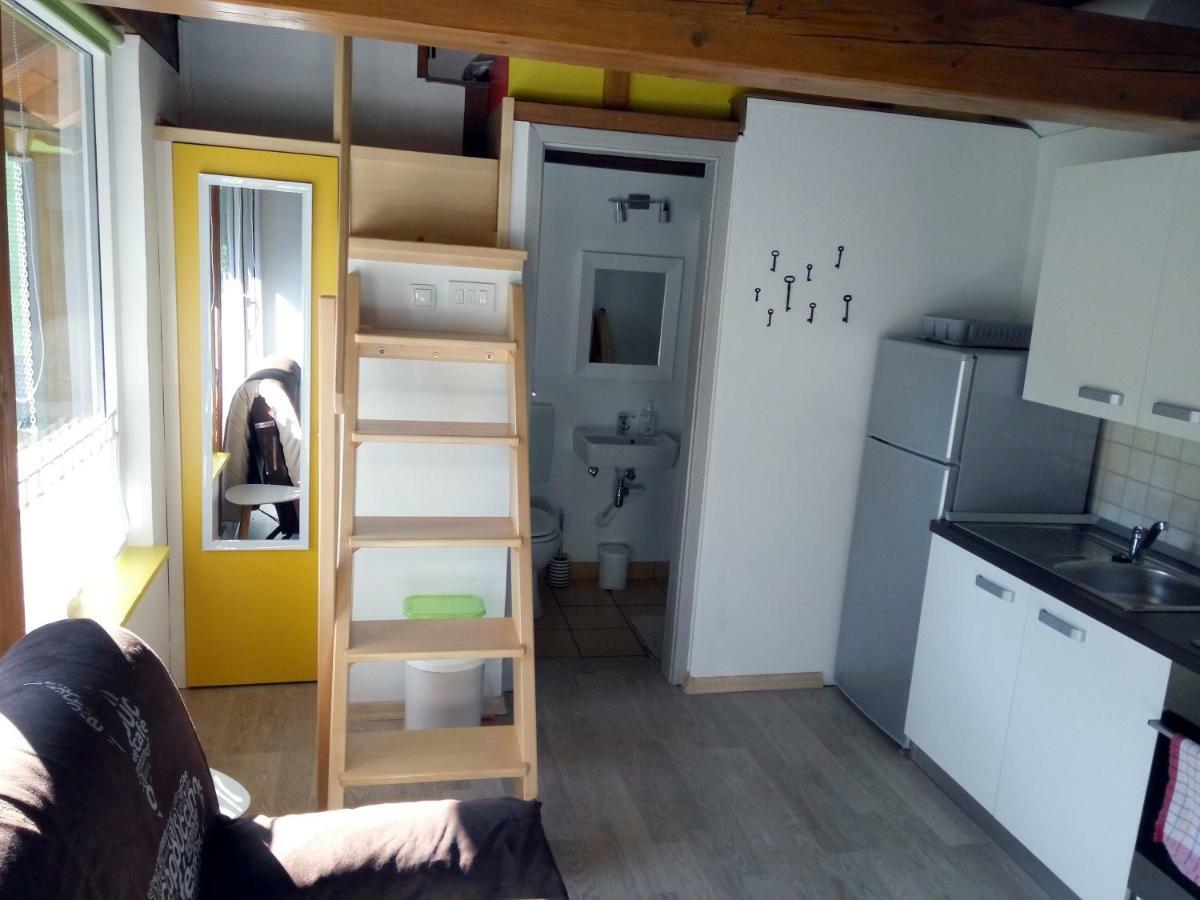 Tiny House With A Big Heart Villa Postojna Exterior foto