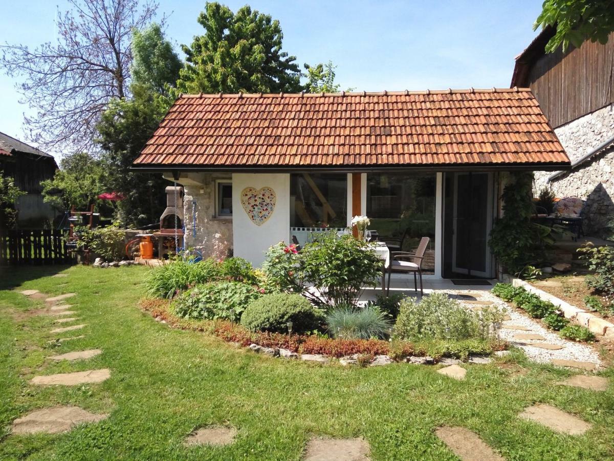 Tiny House With A Big Heart Villa Postojna Exterior foto